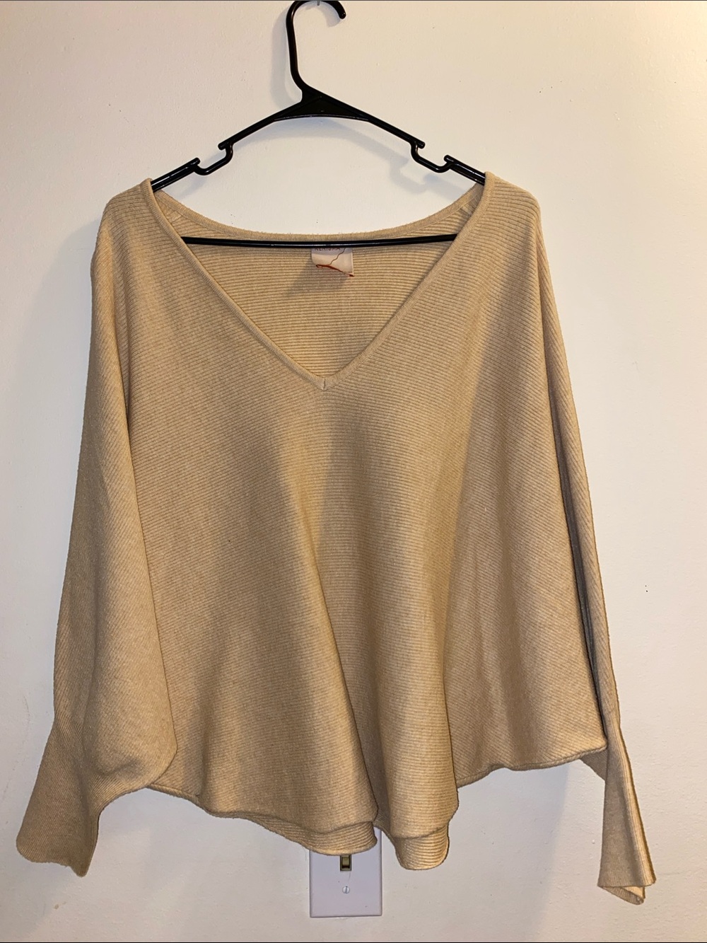 Kerisma Ribbed V-Neck Dolman Sweater Beige Tan Size M/L
